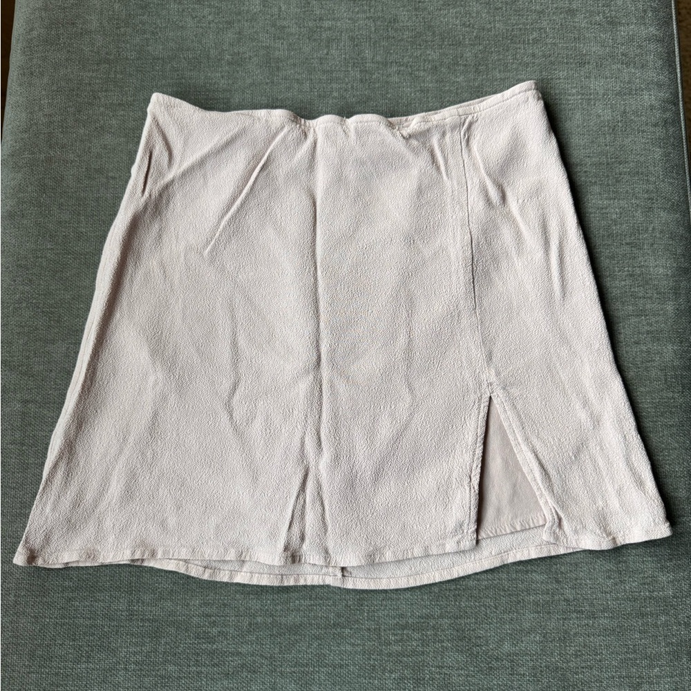 Aritzia skirt